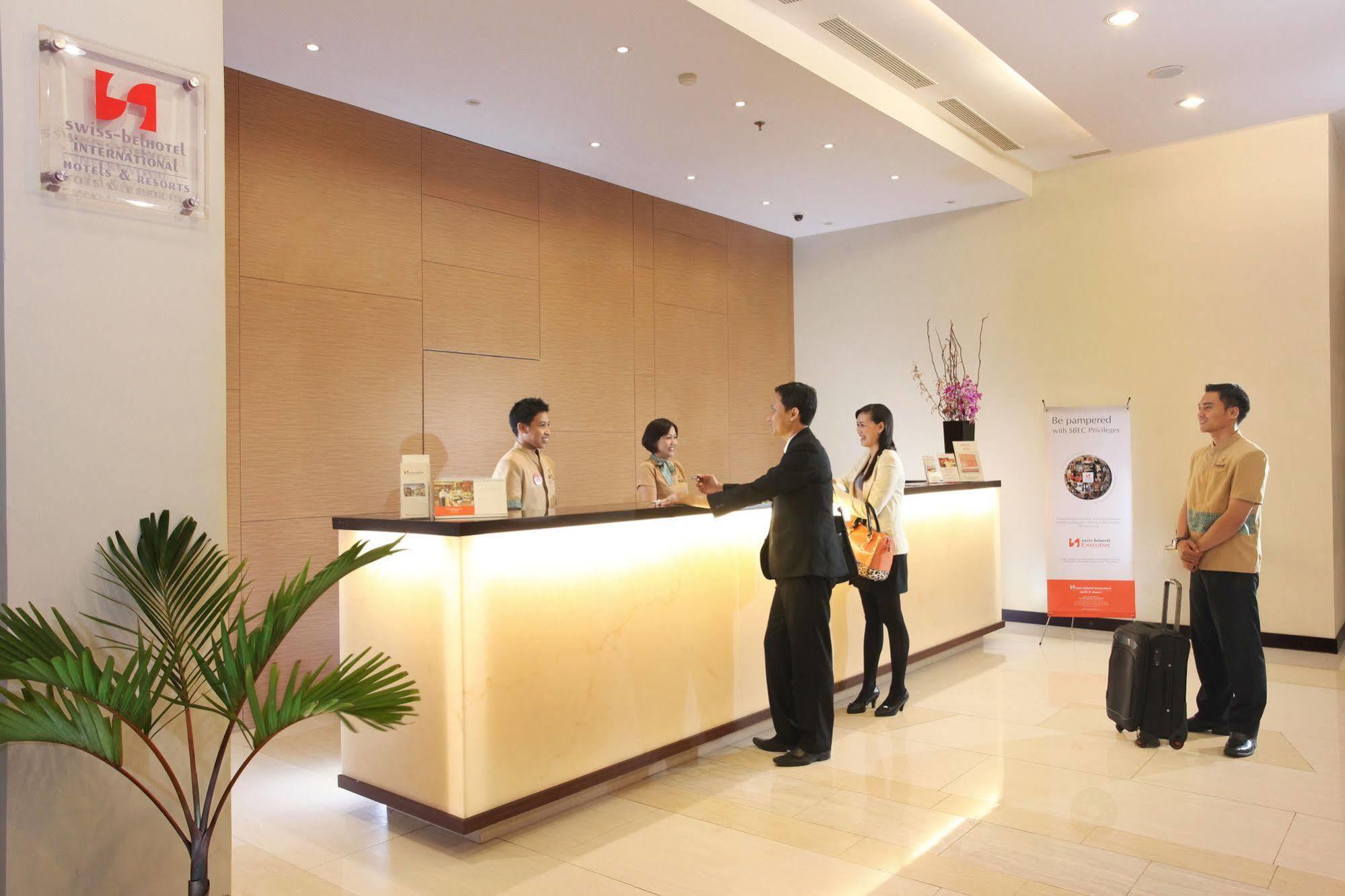 Swiss-Belinn Pangkalan Bun Luaran gambar